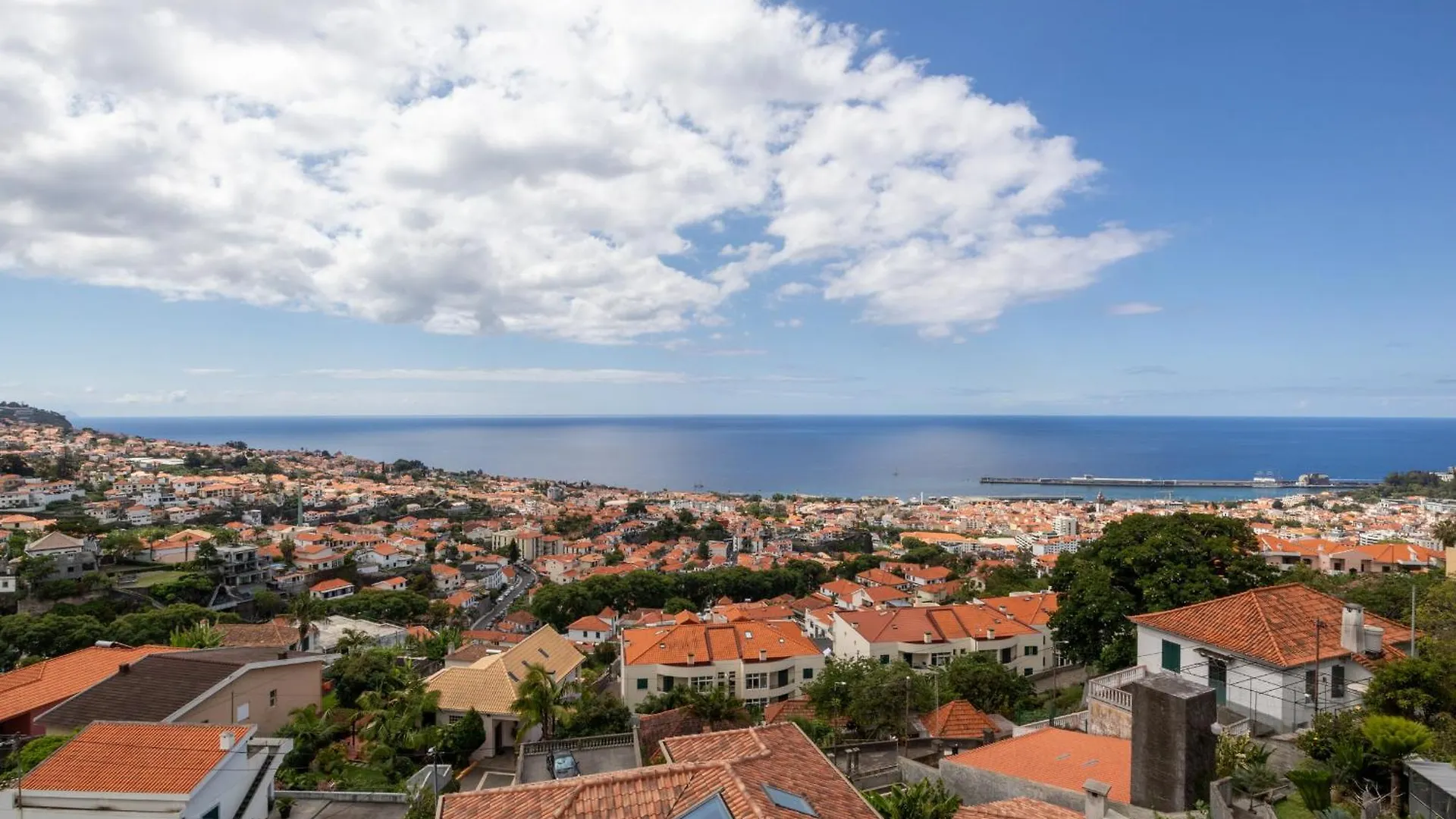 Atlantico Azul Apartment Funchal   Funchal (Madeira)