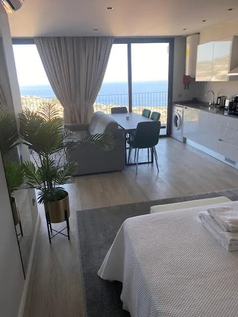 Atlantico Azul Apartment Funchal  Funchal (Madeira)